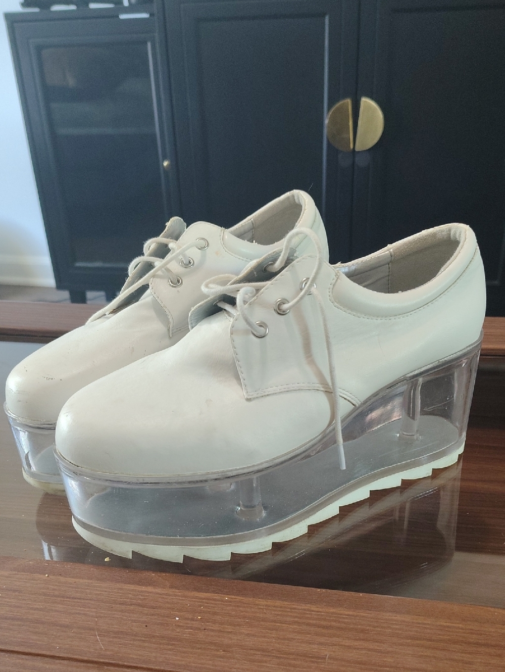 YRU Qloud Oxfords White